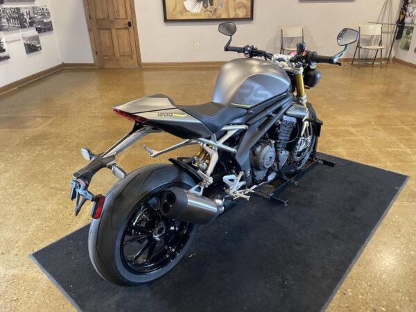 2023 Triumph 1200 RS - Image 8