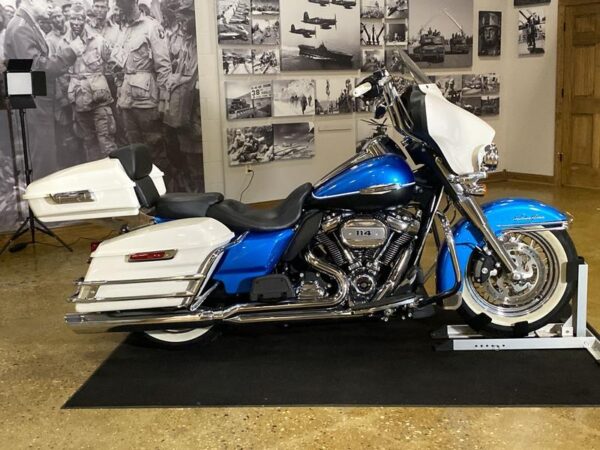 2021 Harley-Davidson® FLH - Electra Glide® Revival™ - Image 16