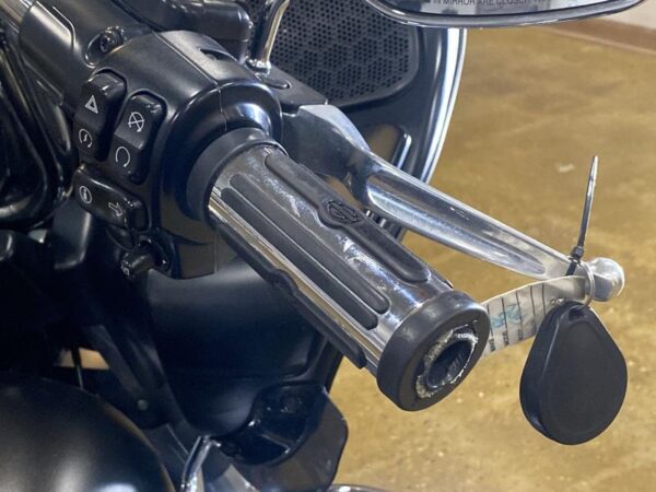 2020 Harley-Davidson® FLTRX - Road Glide® - Image 17