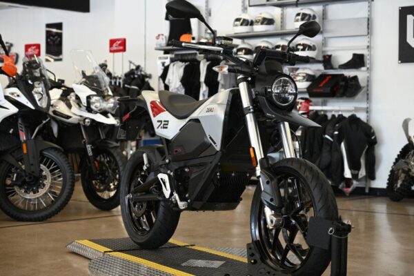 2022 Zero Motorcycles FXE - Image 15