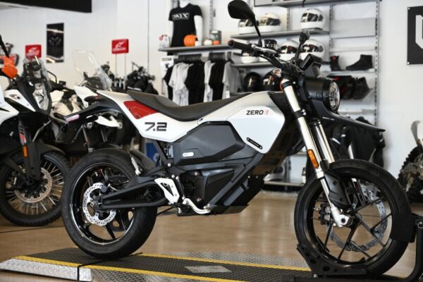 2022 Zero Motorcycles FXE - Image 16