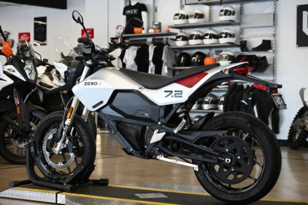 2022 Zero Motorcycles FXE - Image 10
