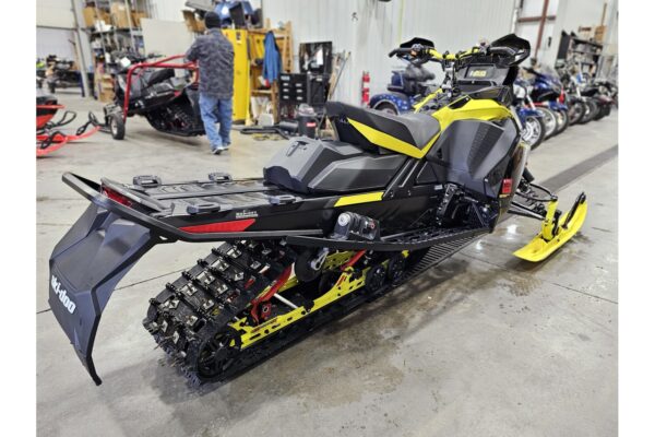 Used 2022 Ski-Doo Snowmobile RENEGADE XRS 850 1.25RS QAS ADJ - Image 9