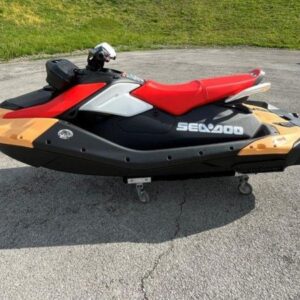 Sea-Doo Spark® for 3 Rotax® 900 ACE™ - 90 CONV with IBR and Audio