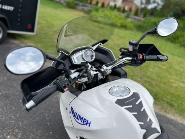 2010 Triumph TIGER 1050 ABS - Image 19