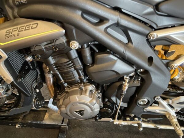 2023 Triumph 1200 RS - Image 4