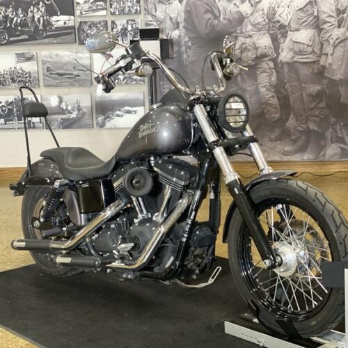 2016 Harley-Davidson® FXDB – Dyna® Street Bob®