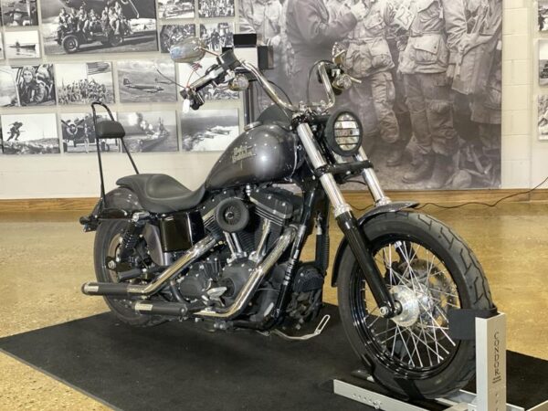 2016 Harley-Davidson® FXDB - Dyna® Street Bob®