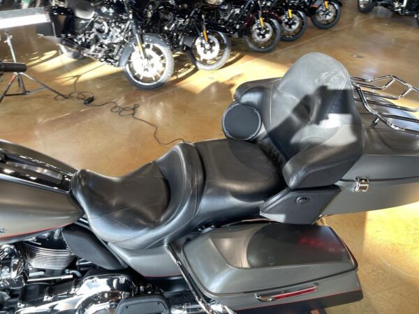 2018 Harley-Davidson® FLHTK - Ultra Limited - Image 13