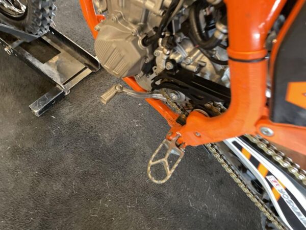 2022 KTM 450 SX-F Factory Edition - Image 4