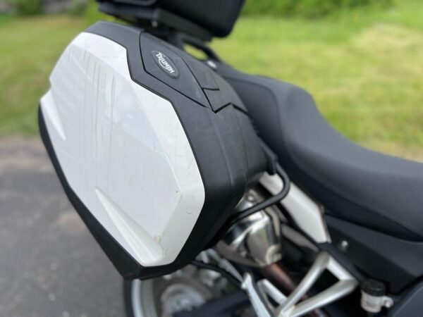 2010 Triumph TIGER 1050 ABS - Image 12