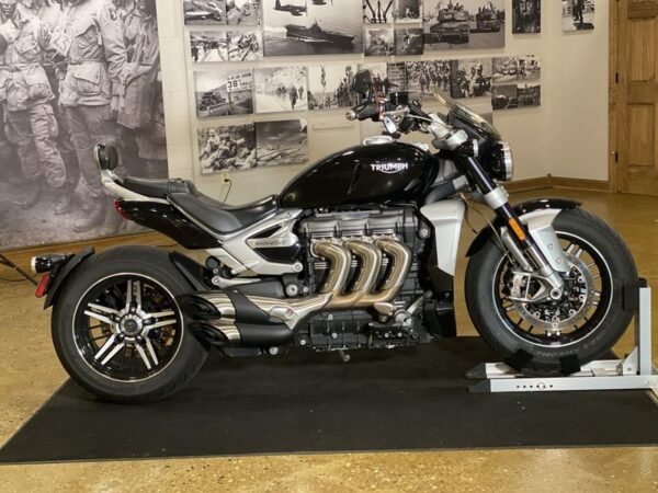 2021 Triumph ROCKET 3 GT - Image 4