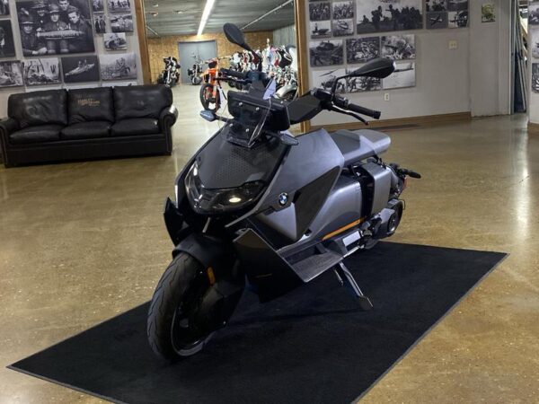 2023 BMW CE 04 - Image 5