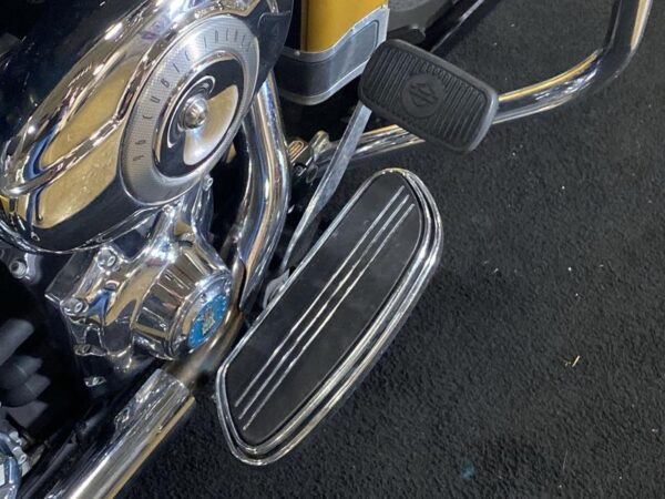 2008 Harley-Davidson® FLHRC - Road King® Classic - Image 8