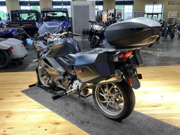 2014 BMW F 800 GT - Image 5