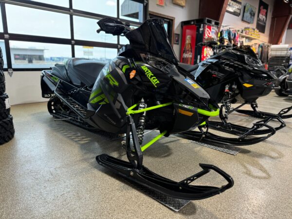 2017 Arctic Cat ZR 9000 Limited 137 for Sale - Image 10