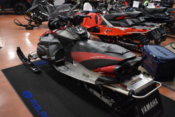 Used 2011 Yamaha Snowmobile RS Vector L-TX - Image 2