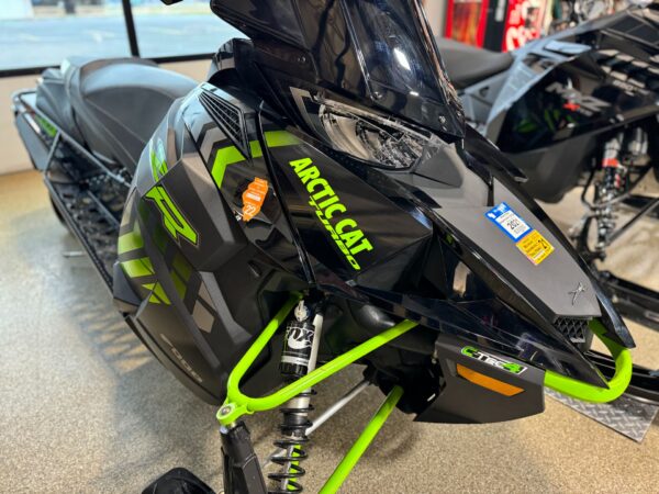 2017 Arctic Cat ZR 9000 Limited 137 for Sale - Image 2
