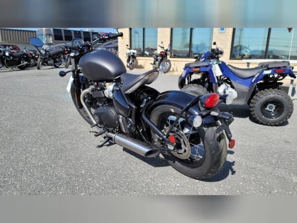 2023 TRIUMPH BONNEVILLE BOBBER - Image 6