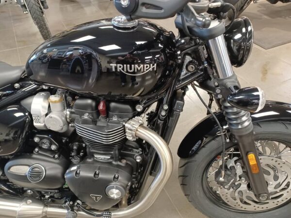 2023 TRIUMPH Bonneville Bobber - Image 3