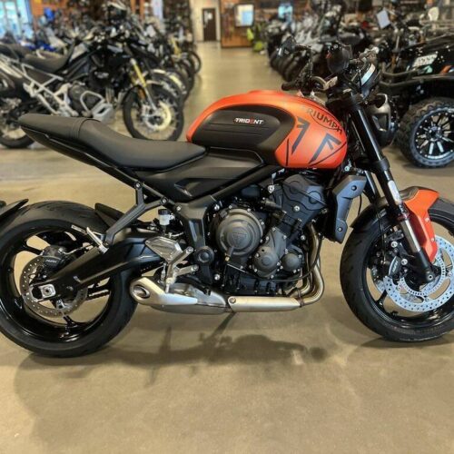 2023 Triumph Trident 660 Matte Baja Orange / Matte Storm Grey
