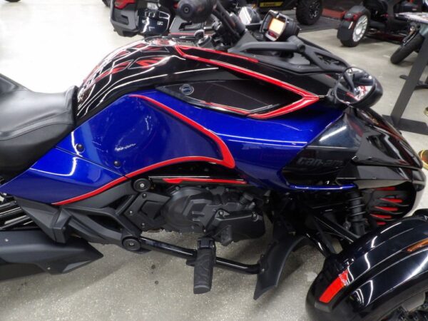 Used 2021 Can-Am Trike Motorcycle Spyder® F3 SE6 For Sale - Image 3