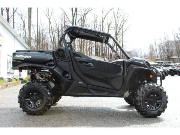 2024 Can-Am Commander XT 1000R - Image 9