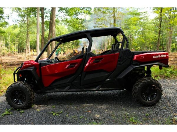 2024 Can-Am Commander MAX XT 1000R - Image 3
