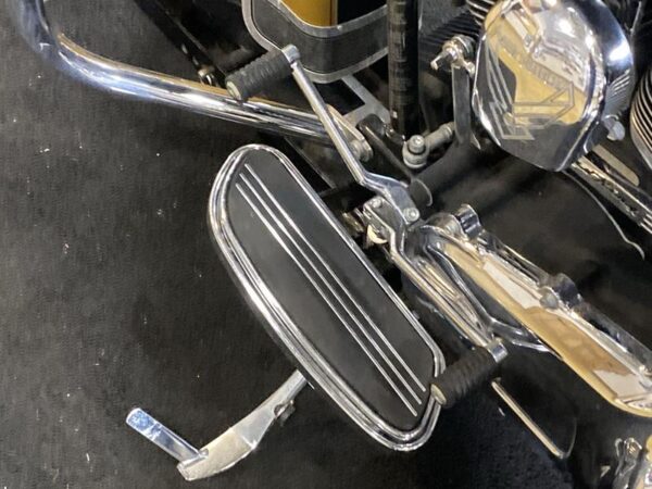 2008 Harley-Davidson® FLHRC - Road King® Classic - Image 9