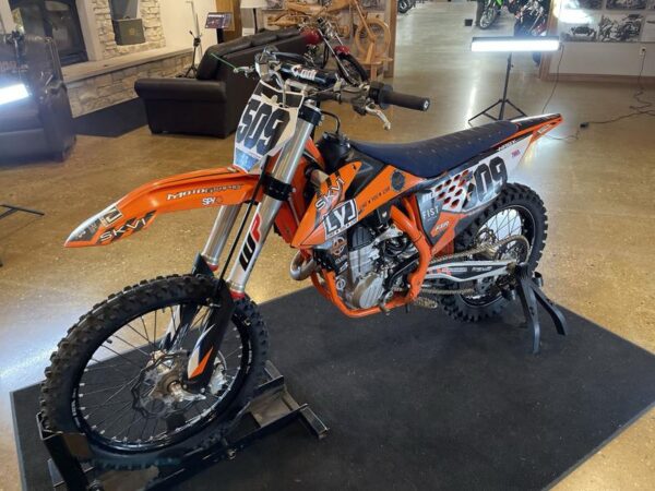 2022 KTM 450 SX-F Factory Edition - Image 3