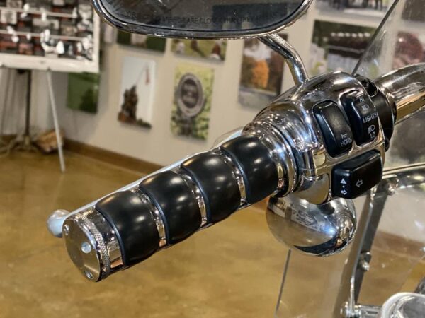 2008 Harley-Davidson® FXDWG - Dyna® Wide Glide 105th Anniversary Edition - Image 3