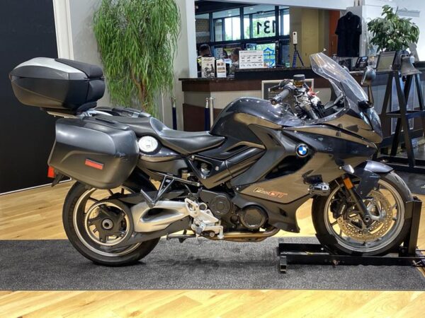 2014 BMW F 800 GT - Image 11