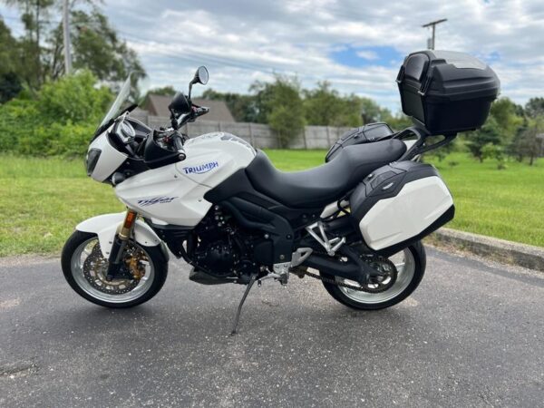 2010 Triumph TIGER 1050 ABS - Image 6