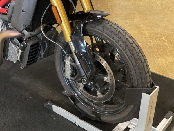 2019 Indian Motorcycle® N19RTS22AA - Image 14