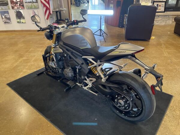 2023 Triumph 1200 RS - Image 2