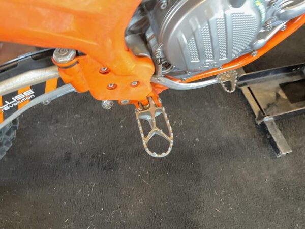 2022 KTM 450 SX-F Factory Edition - Image 15
