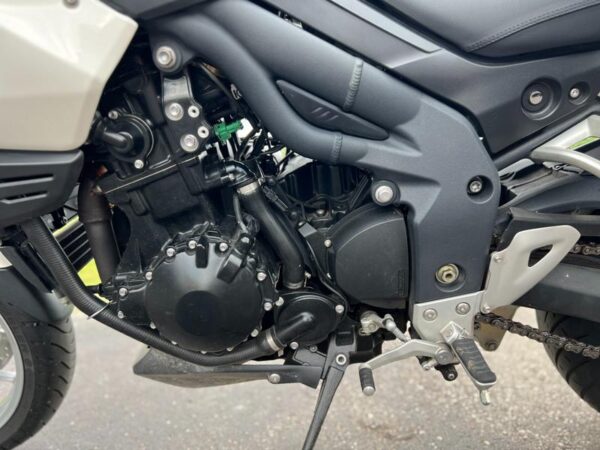 2010 Triumph TIGER 1050 ABS - Image 20