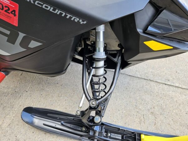 Used 2019 Ski-Doo Snowmobile Backcountry 850 E-TEC Black - Image 4