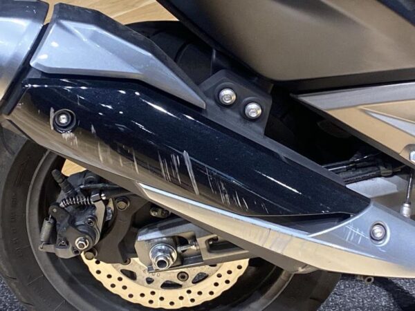 2022 KYMCO #AK550 - Image 10