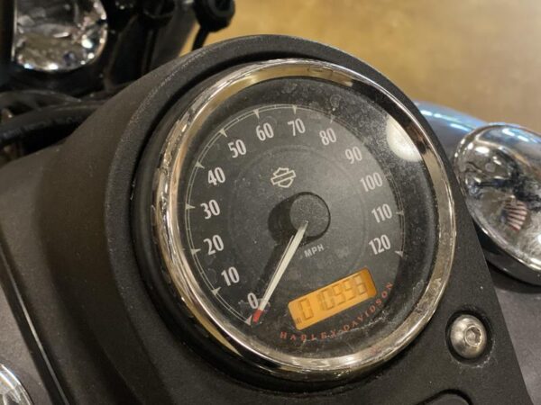 2016 Harley-Davidson® FXDB - Dyna® Street Bob® - Image 2