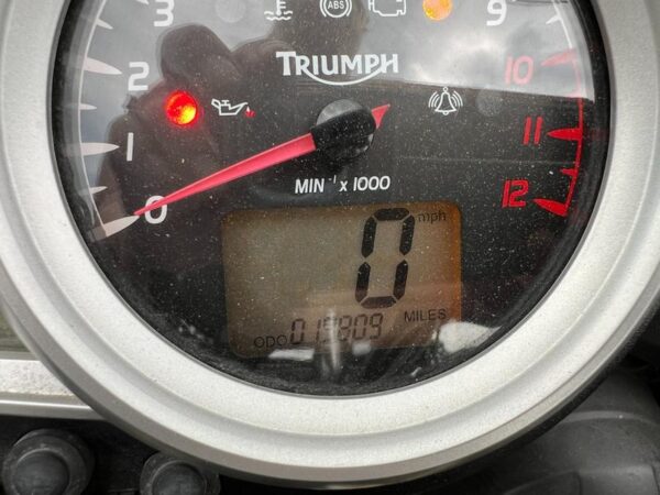 2010 Triumph TIGER 1050 ABS - Image 24