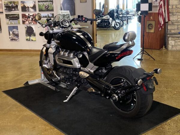2021 Triumph ROCKET 3 GT - Image 9