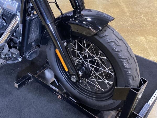 2019 Harley-Davidson® FLSL - Softail® Softail Slim® - Image 10