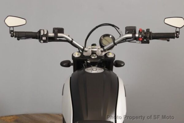 2022 Ducati Scrambler Icon Dark - Image 32