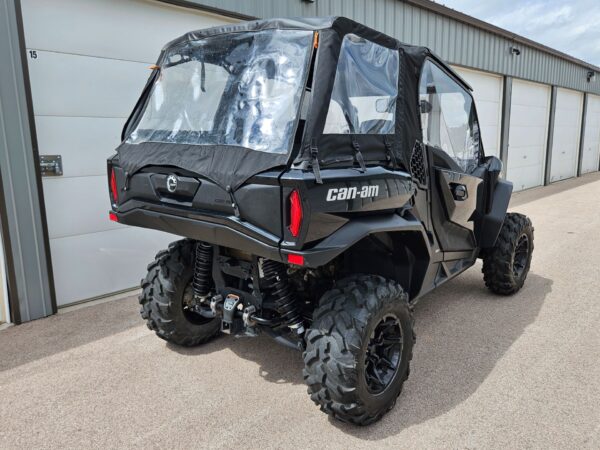 Pre-Owned 2022 Can-Am Commander XT 700 - Image 8