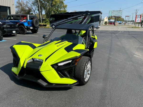 Pre-Owned  2023 Polaris Slingshot SL - Manual For Sale - Image 9