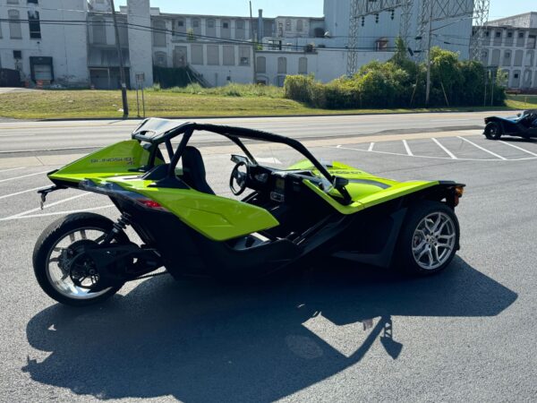 Pre-Owned  2023 Polaris Slingshot SL - Manual For Sale - Image 13