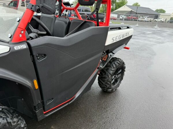 Pre-Owned 2024 Segway Powersports UT10 P - Image 16