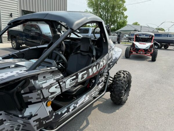 Pre-Owned 2024 Segway Powersports Villain SX10 WP - Image 17