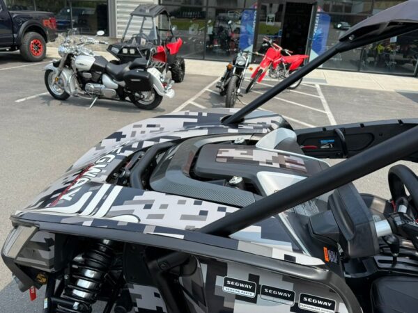 Pre-Owned 2024 Segway Powersports Villain SX10 WP - Image 28